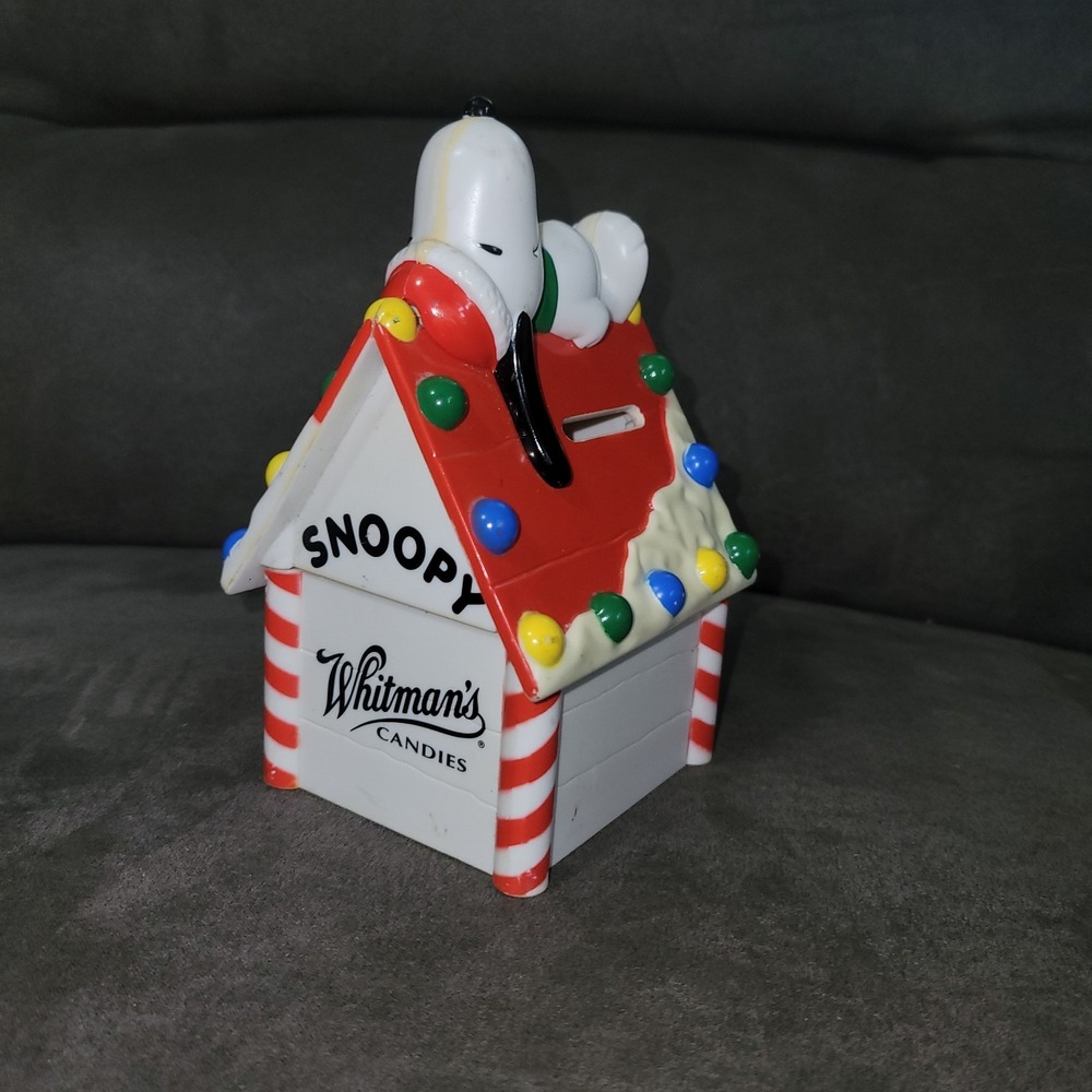 Vintage Peanuts Snoopy & Woodstock Whitman's Candies Bank Plastic Christmas 6"